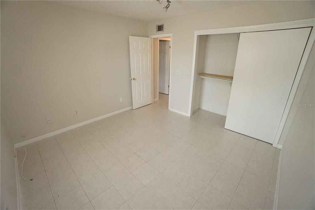 В аренду: $1,550 (2 спален, 1 ванн, 960 Квадратных фут)