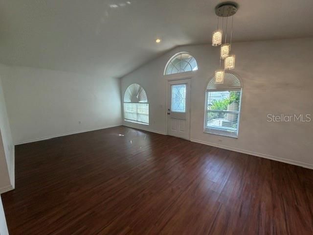 В аренду: $2,350 (3 спален, 2 ванн, 1656 Квадратных фут)