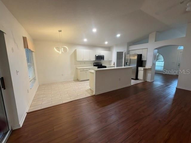 В аренду: $2,350 (3 спален, 2 ванн, 1656 Квадратных фут)