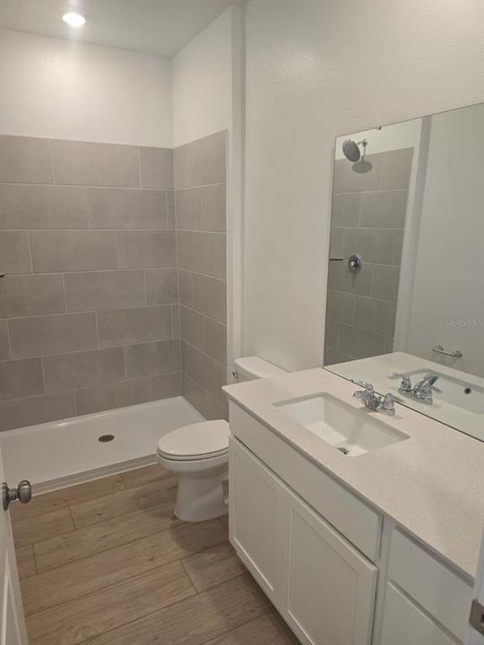 В аренду: $3,600 (4 спален, 3 ванн, 2366 Квадратных фут)
