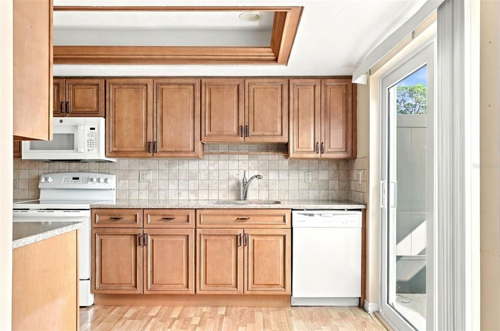 En Venta: $199,000 (2 camas, 2 baños, 1545 Pies cuadrados)