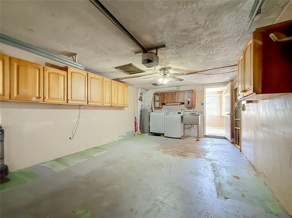 For Sale: $185,000 (3 beds, 2 baths, 1438 Square Feet)