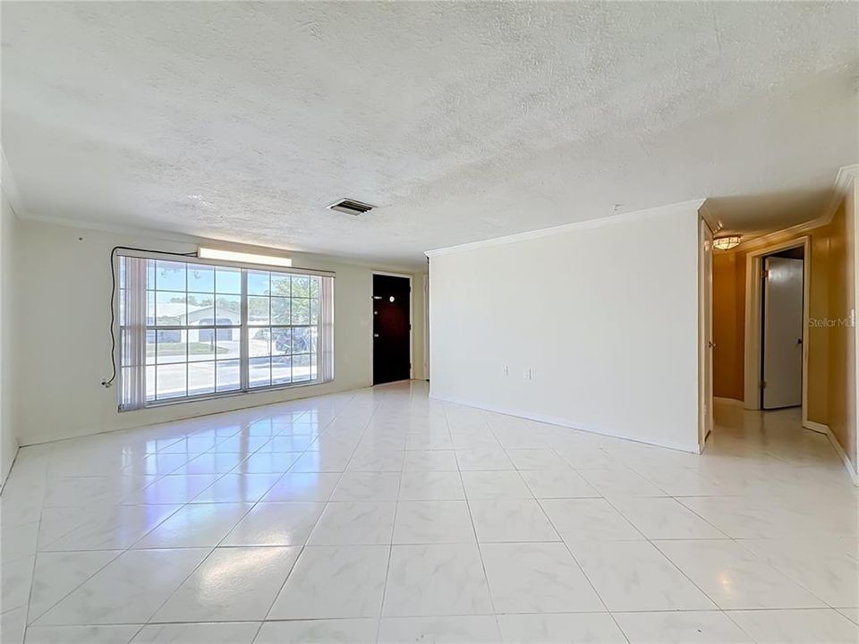 For Sale: $185,000 (3 beds, 2 baths, 1438 Square Feet)