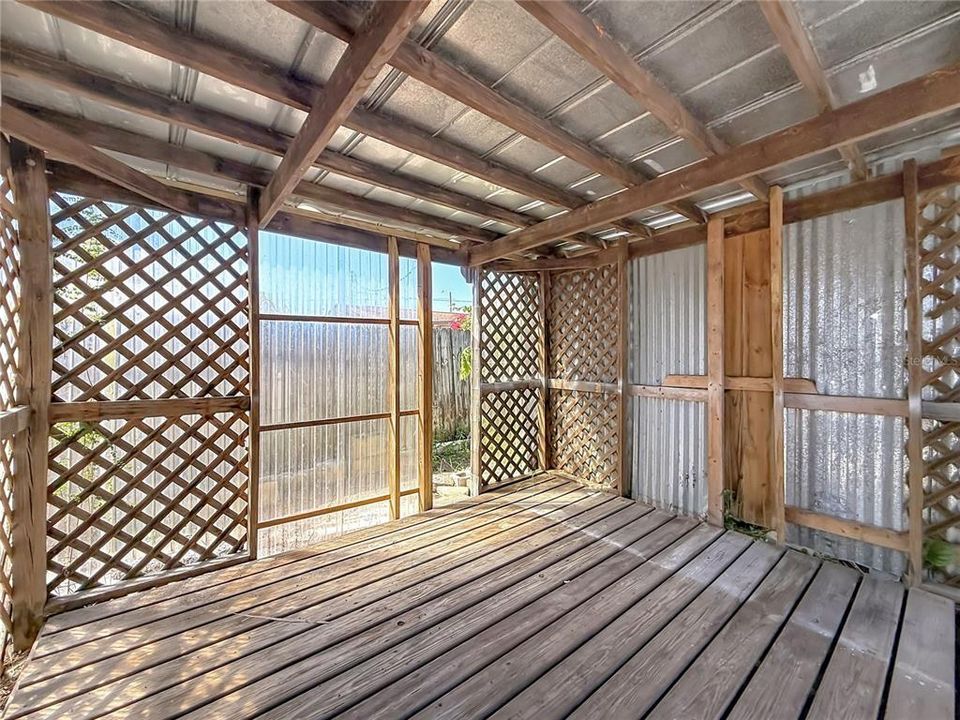 For Sale: $185,000 (3 beds, 2 baths, 1438 Square Feet)