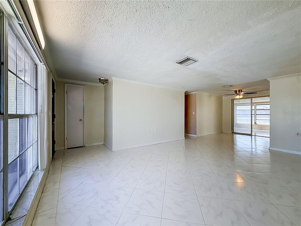 For Sale: $185,000 (3 beds, 2 baths, 1438 Square Feet)