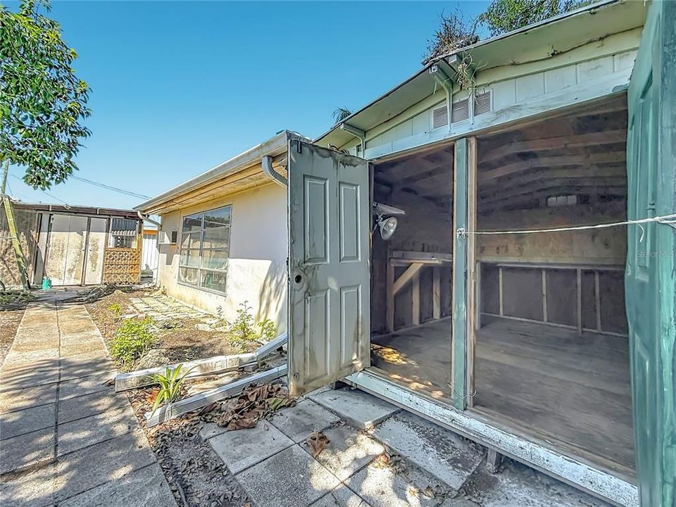 For Sale: $185,000 (3 beds, 2 baths, 1438 Square Feet)
