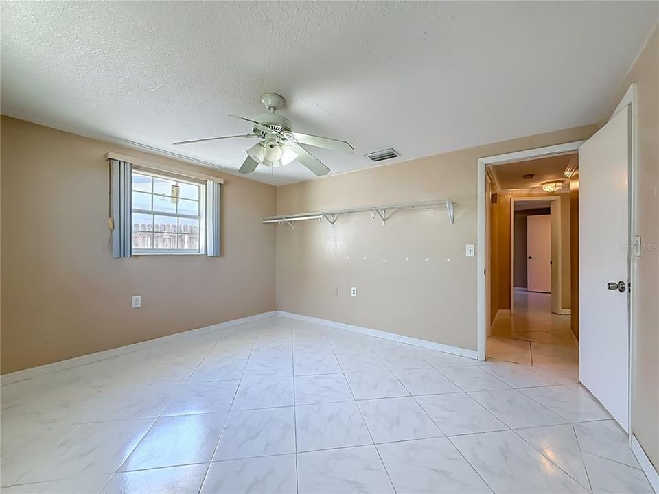 For Sale: $185,000 (3 beds, 2 baths, 1438 Square Feet)