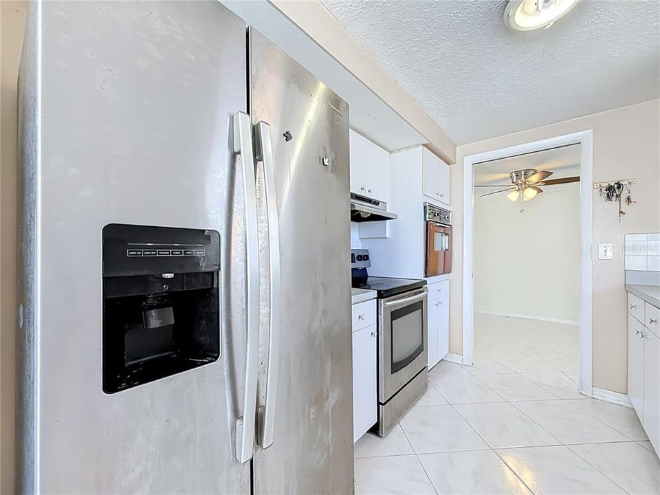 For Sale: $185,000 (3 beds, 2 baths, 1438 Square Feet)