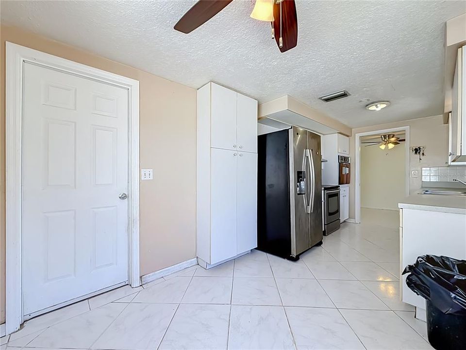 For Sale: $185,000 (3 beds, 2 baths, 1438 Square Feet)