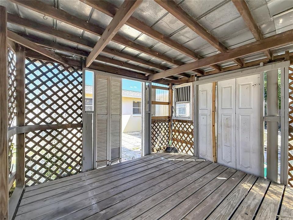 For Sale: $185,000 (3 beds, 2 baths, 1438 Square Feet)