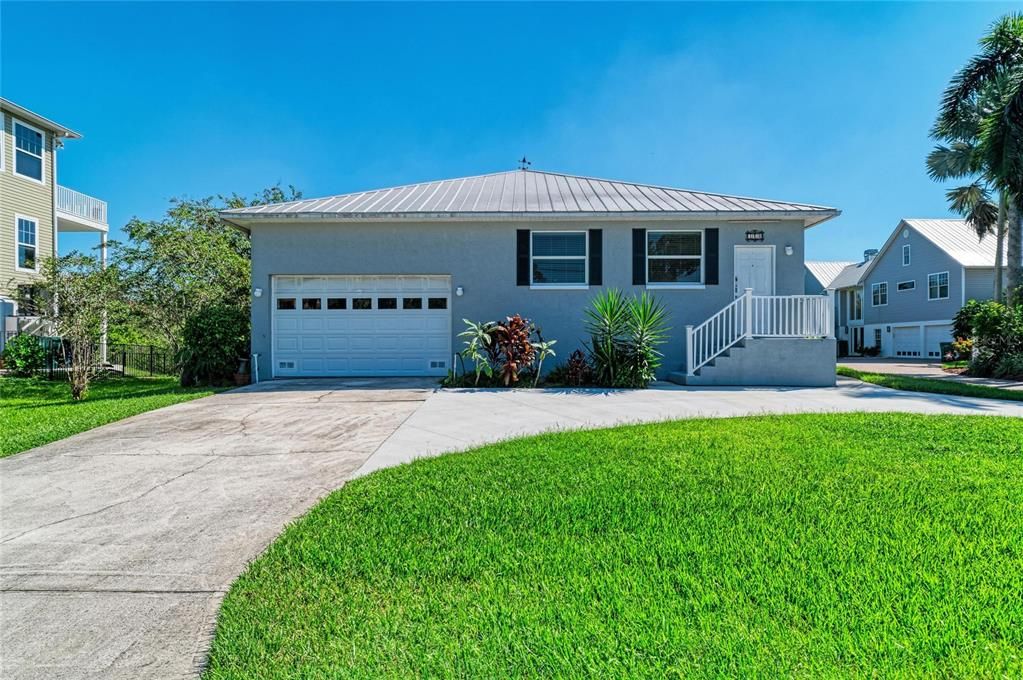 For Sale: $584,000 (3 beds, 3 baths, 2235 Square Feet)