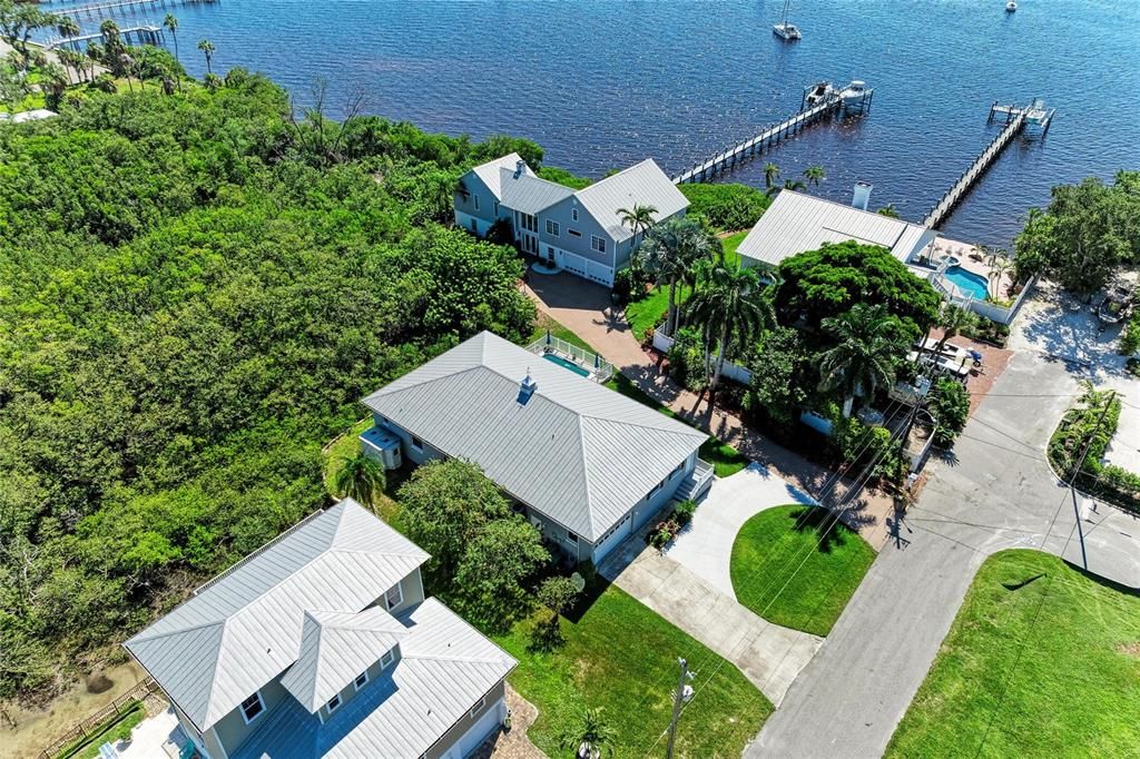 For Sale: $584,000 (3 beds, 3 baths, 2235 Square Feet)