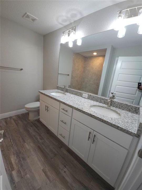 В аренду: $1,795 (3 спален, 2 ванн, 1453 Квадратных фут)