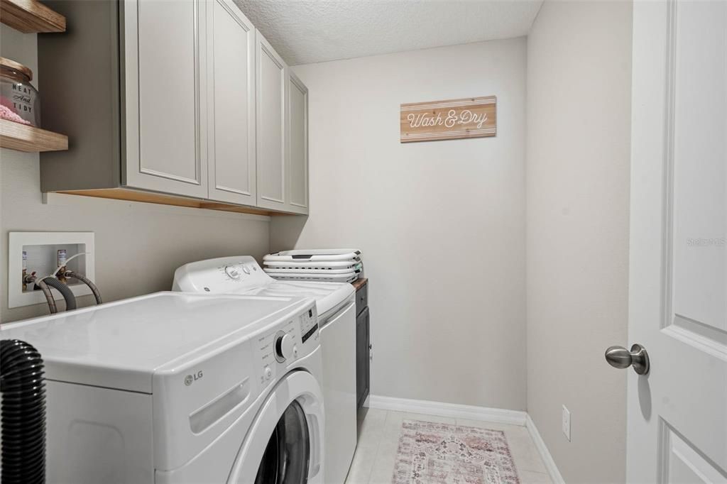 En Venta: $420,000 (6 camas, 3 baños, 2580 Pies cuadrados)
