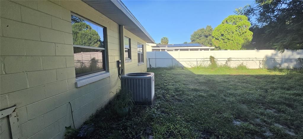 En Venta: $278,000 (4 camas, 2 baños, 1830 Pies cuadrados)