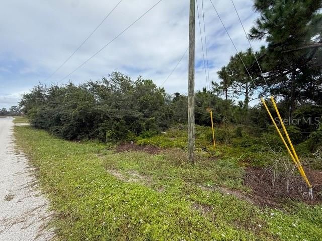 待售: $10,000 (0.23 acres)