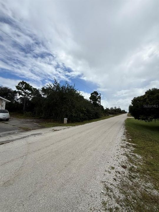 待售: $10,000 (0.23 acres)