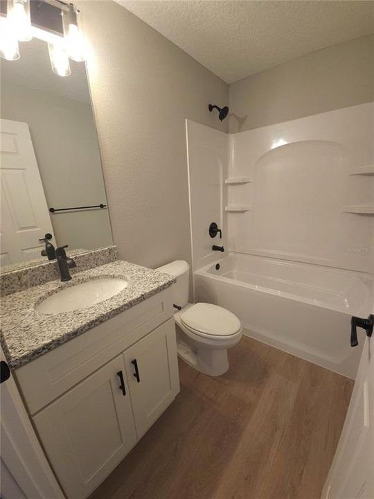 В аренду: $1,695 (3 спален, 2 ванн, 1405 Квадратных фут)