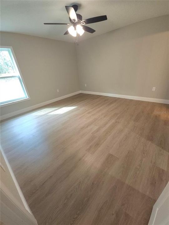 В аренду: $1,695 (3 спален, 2 ванн, 1405 Квадратных фут)