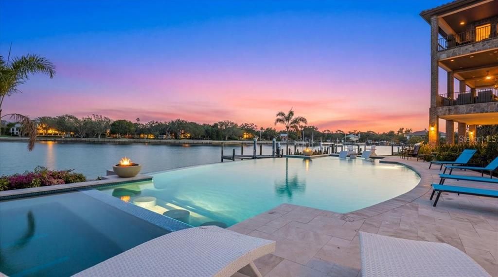 En Venta: $4,950,000 (4 camas, 3 baños, 5826 Pies cuadrados)