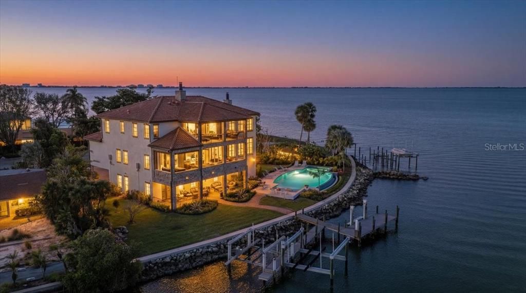 En Venta: $4,950,000 (4 camas, 3 baños, 5826 Pies cuadrados)