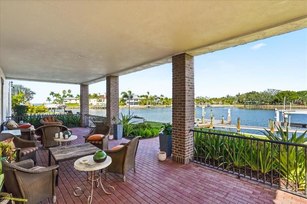 En Venta: $4,950,000 (4 camas, 3 baños, 5826 Pies cuadrados)