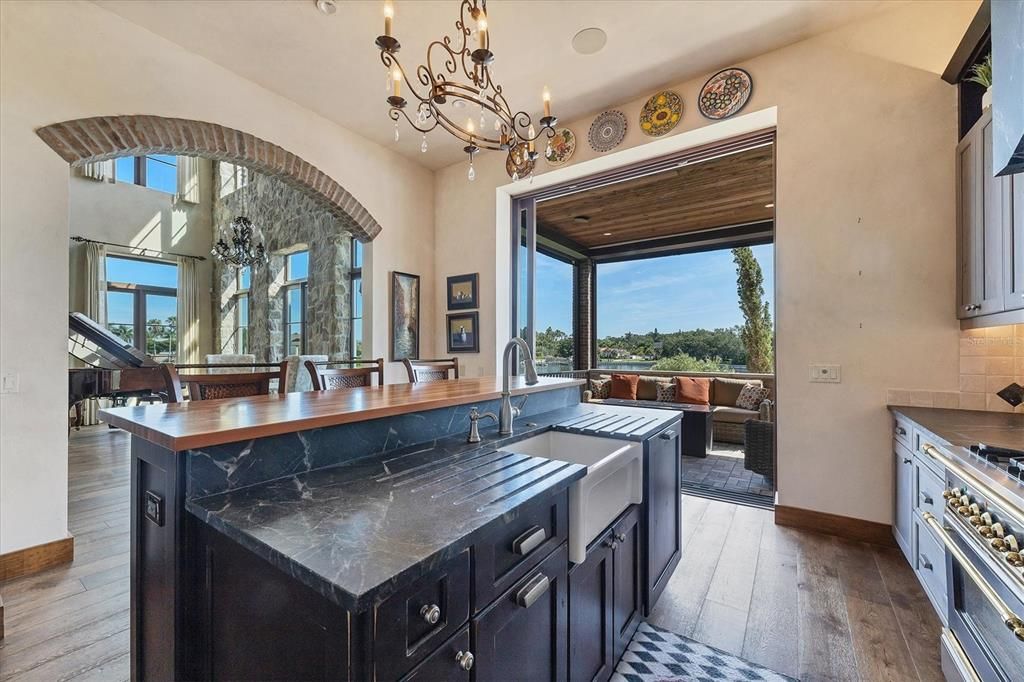 En Venta: $4,950,000 (4 camas, 3 baños, 5826 Pies cuadrados)