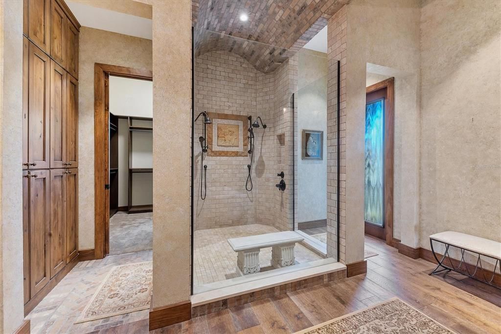 En Venta: $4,950,000 (4 camas, 3 baños, 5826 Pies cuadrados)