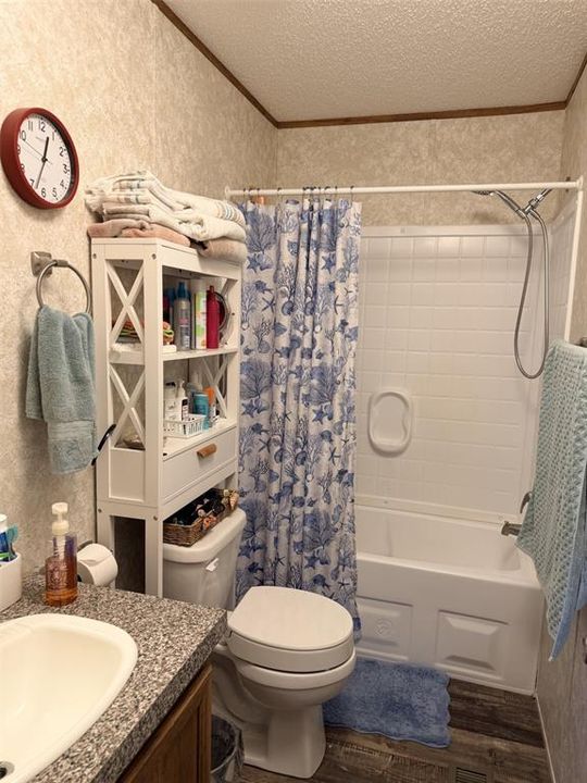 For Sale: $185,000 (2 beds, 2 baths, 672 Square Feet)