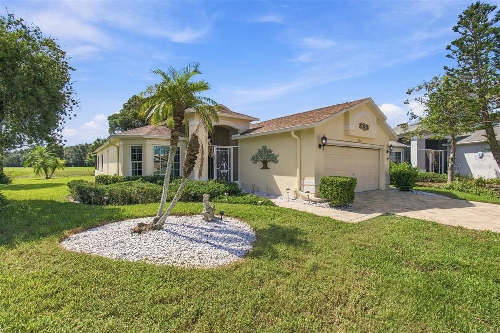 For Sale: $329,500 (3 beds, 2 baths, 1982 Square Feet)
