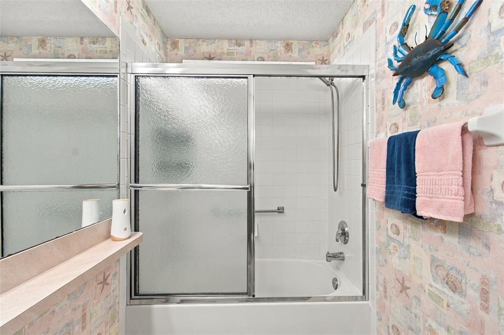 For Sale: $329,500 (3 beds, 2 baths, 1982 Square Feet)