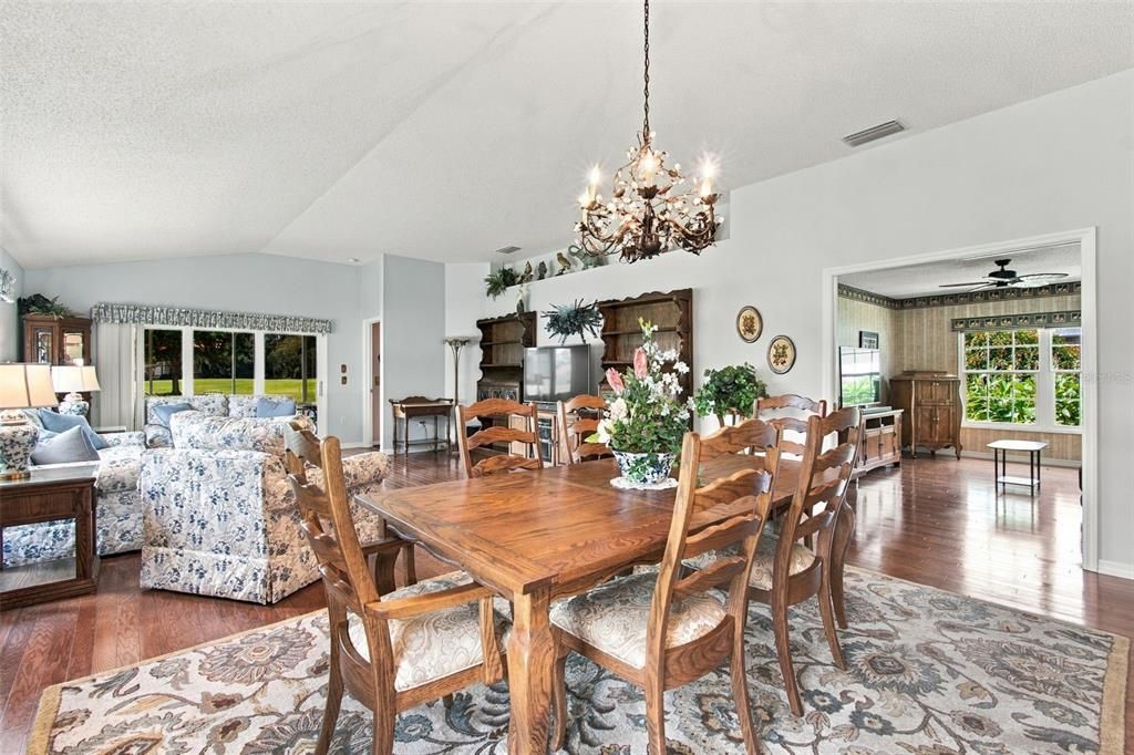 For Sale: $329,500 (3 beds, 2 baths, 1982 Square Feet)