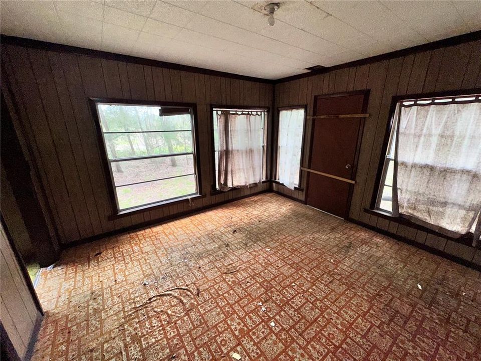 For Sale: $50,000 (3 beds, 2 baths, 2360 Square Feet)