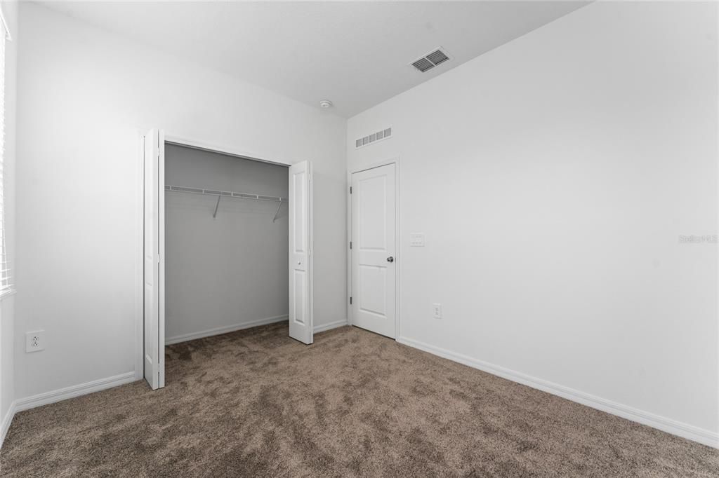 For Rent: $2,400 (3 beds, 2 baths, 2093 Square Feet)