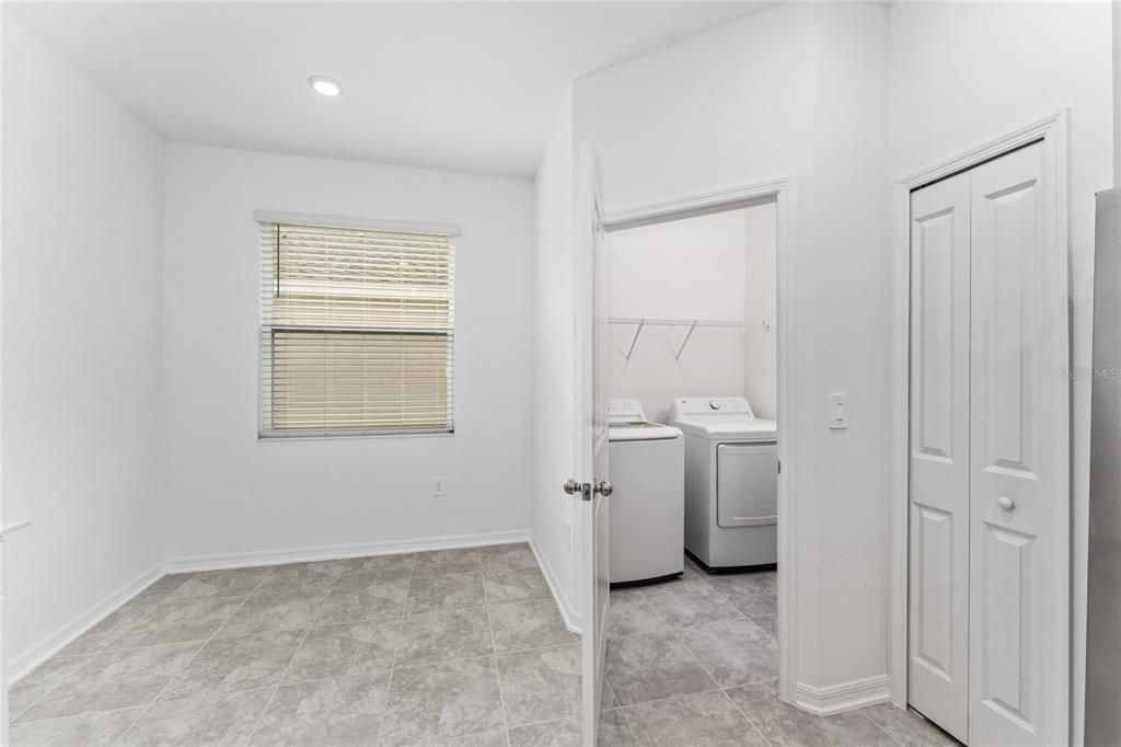 For Rent: $2,400 (3 beds, 2 baths, 2093 Square Feet)