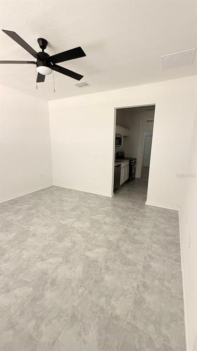 For Rent: $2,400 (3 beds, 2 baths, 2093 Square Feet)