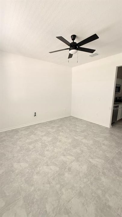 For Rent: $2,400 (3 beds, 2 baths, 2093 Square Feet)