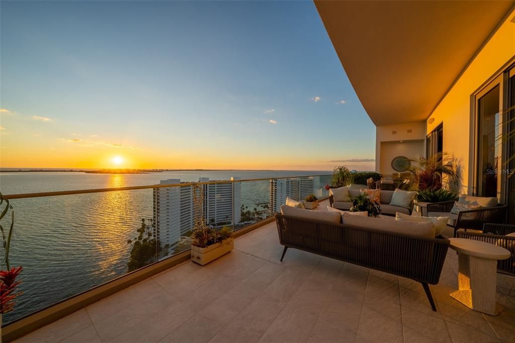 En Venta: $14,450,000 (4 camas, 5 baños, 4855 Pies cuadrados)
