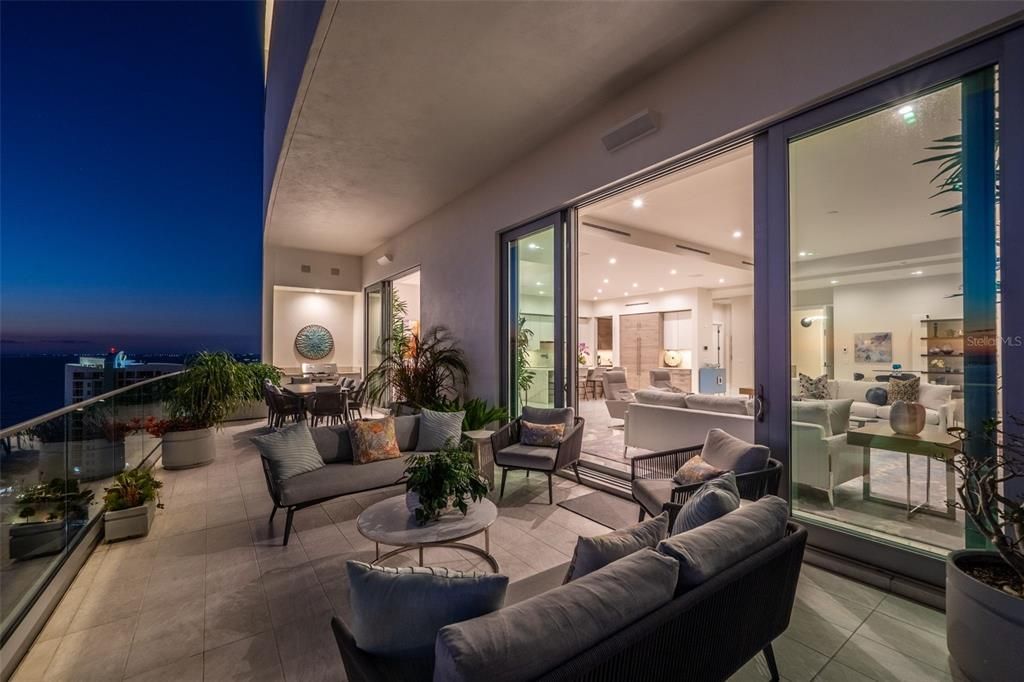 En Venta: $14,450,000 (4 camas, 5 baños, 4855 Pies cuadrados)