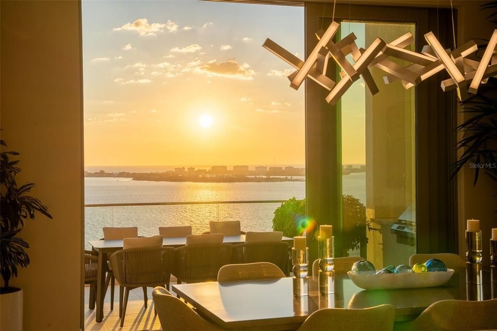En Venta: $14,450,000 (4 camas, 5 baños, 4855 Pies cuadrados)