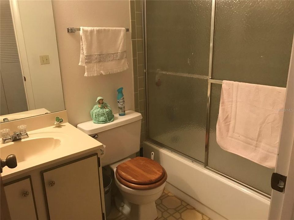 En Venta: $185,000 (3 camas, 2 baños, 1596 Pies cuadrados)