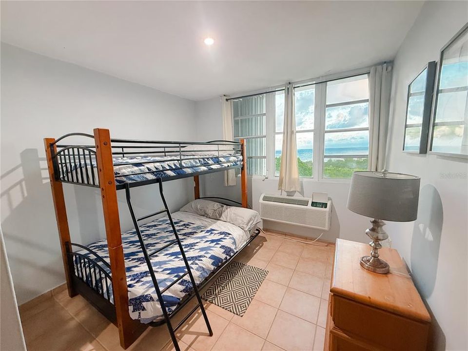 For Sale: $260,000 (3 beds, 2 baths, 2668 Square Feet)