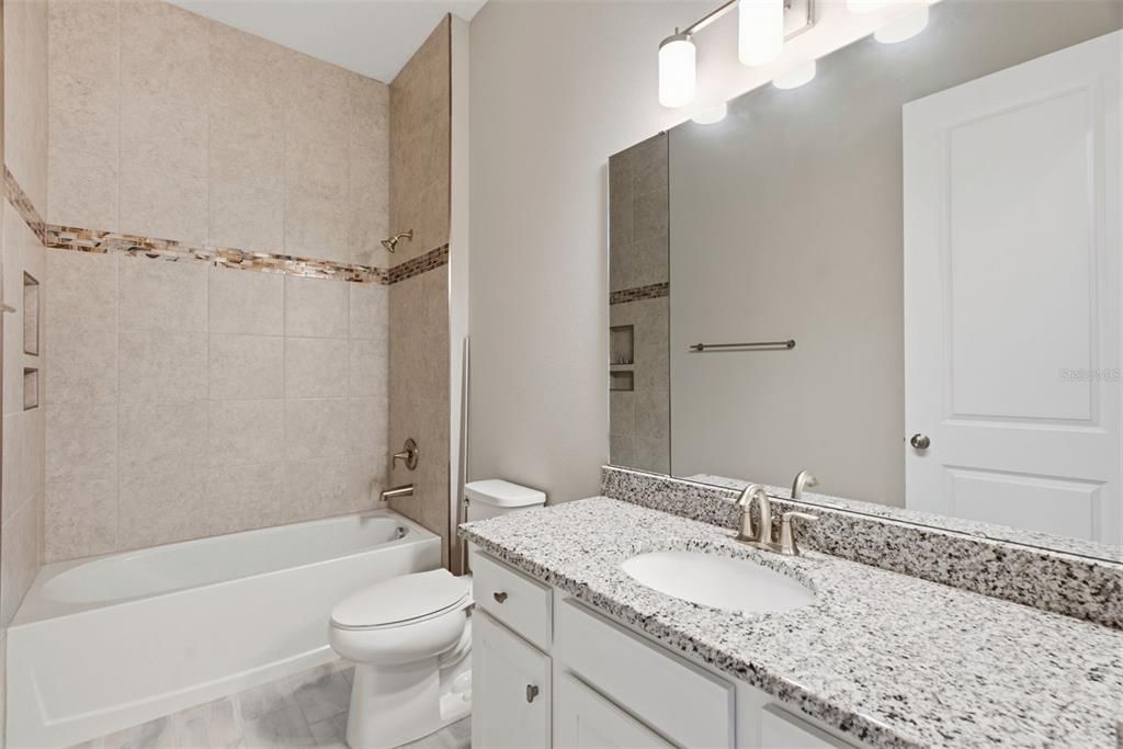 En Venta: $699,900 (4 camas, 4 baños, 3138 Pies cuadrados)