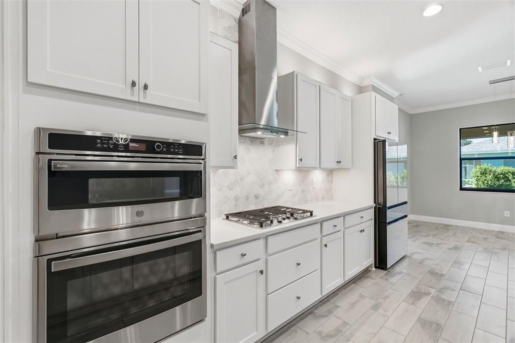 En Venta: $699,900 (4 camas, 4 baños, 3138 Pies cuadrados)