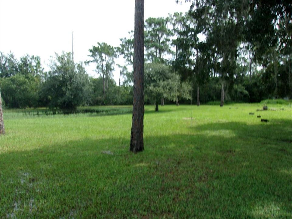 На продажу: $475,000 (2.28 acres)