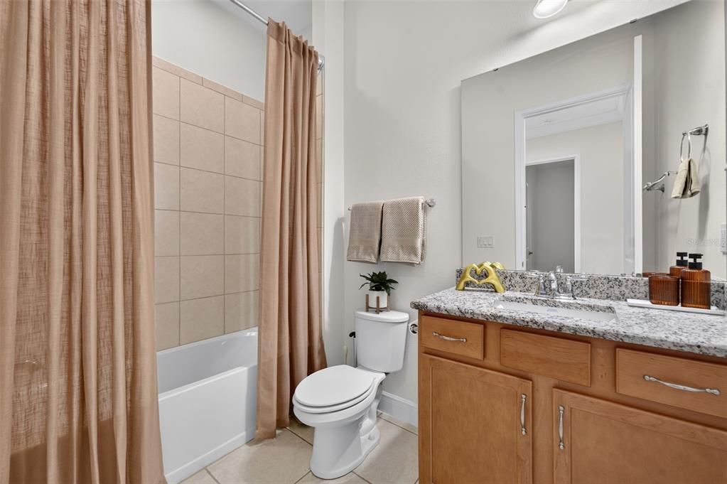 For Sale: $289,900 (2 beds, 2 baths, 1464 Square Feet)