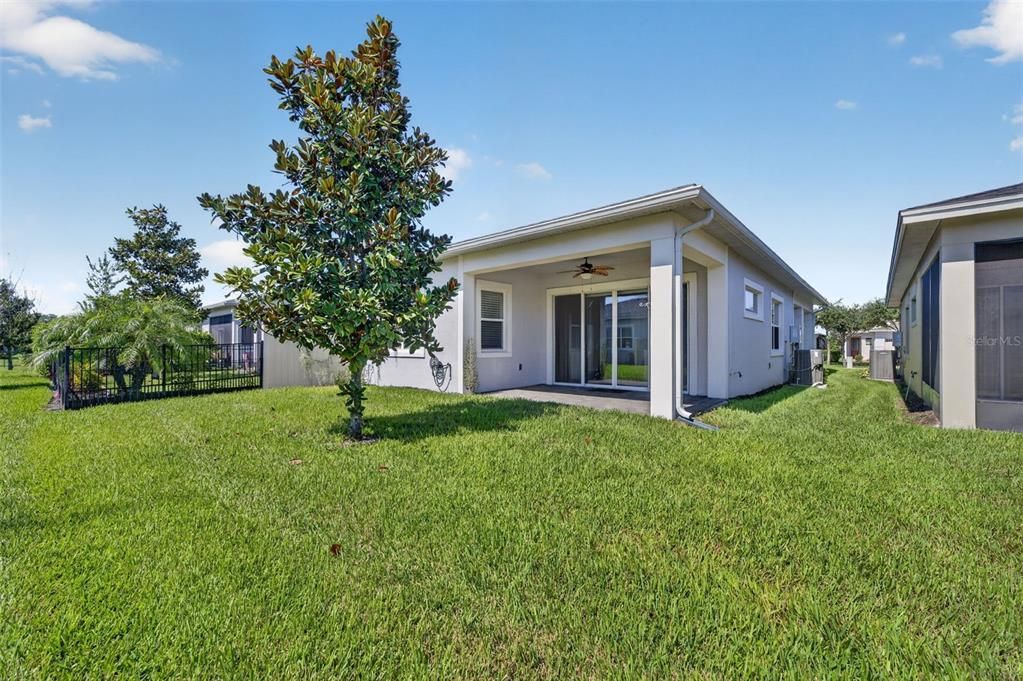 For Sale: $289,900 (2 beds, 2 baths, 1464 Square Feet)
