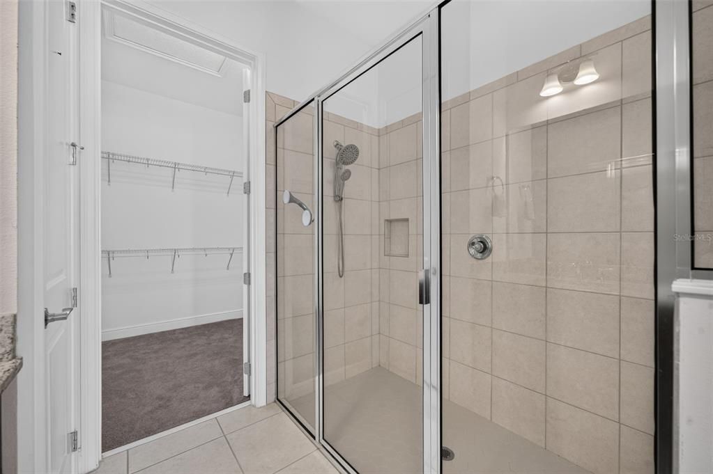 For Sale: $289,900 (2 beds, 2 baths, 1464 Square Feet)
