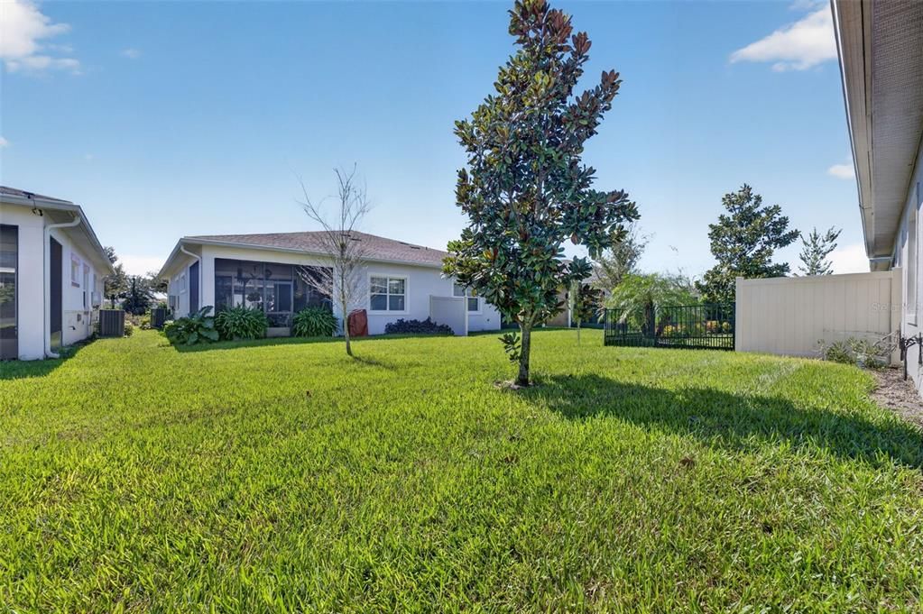 For Sale: $289,900 (2 beds, 2 baths, 1464 Square Feet)