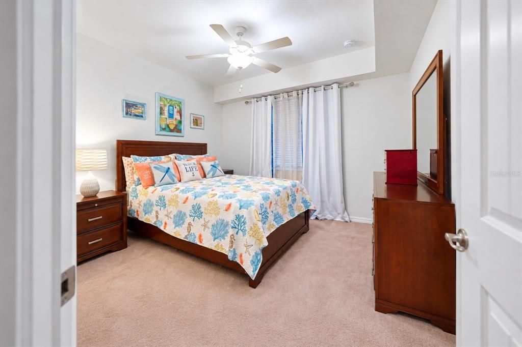 En Venta: $320,000 (2 camas, 2 baños, 1121 Pies cuadrados)